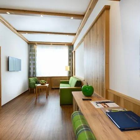 Wellnesshotel Schoenruh - Adults Only Otel Seefeld in Tirol